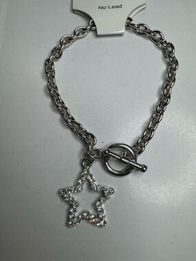 NWT Silver Star toggle bracelet